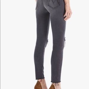 Mother The Looker Ankle Fray All
Nighter Wash size 29